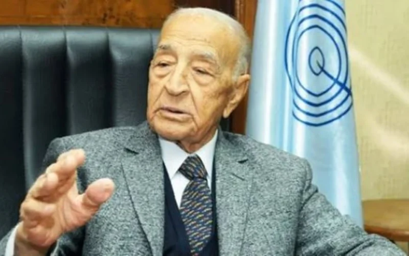 وفاة الإذاعي فهمي عمر ونعى اتحاد الكرة أحد رموز الإعلام الرياضي